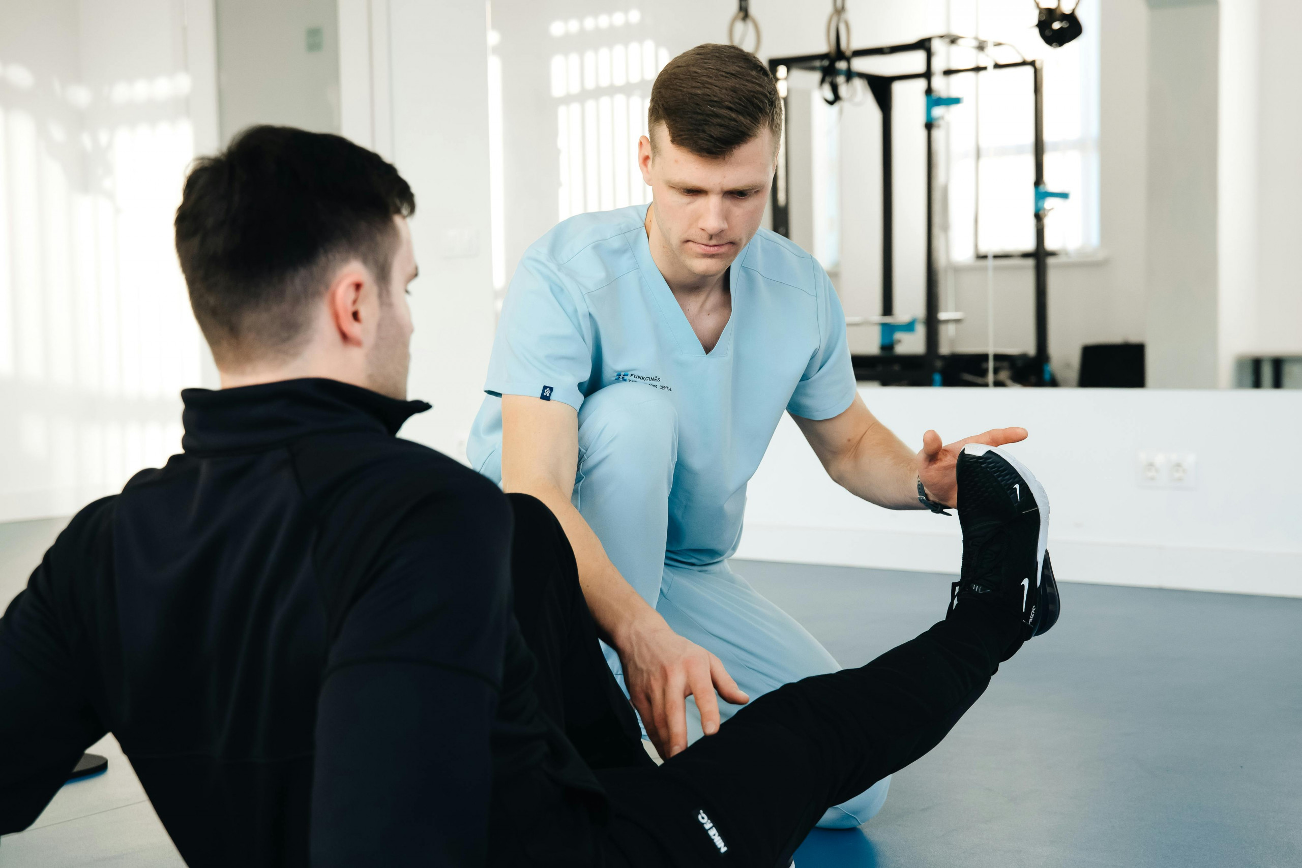 Physiotherapie Pflegeeinrichtung Leistungen Dehnen Bein